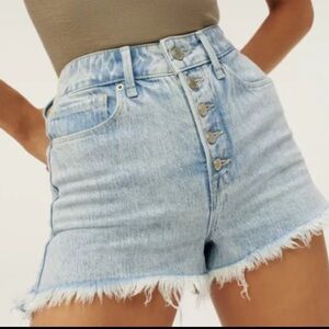 Good American Women Light Wash Cutoff Exposed Button Bombshell Denim Shorts 2/26